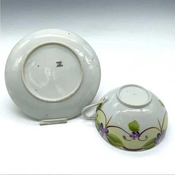 2pc Japanese Porcelain Teacup & Saucer Set Floral decor - Picture 4 of 5